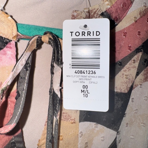 NWT Torrid Mini Clip Dot Front Keyhole Dress Size 00 Medium Large 10 - Picture 4 of 8